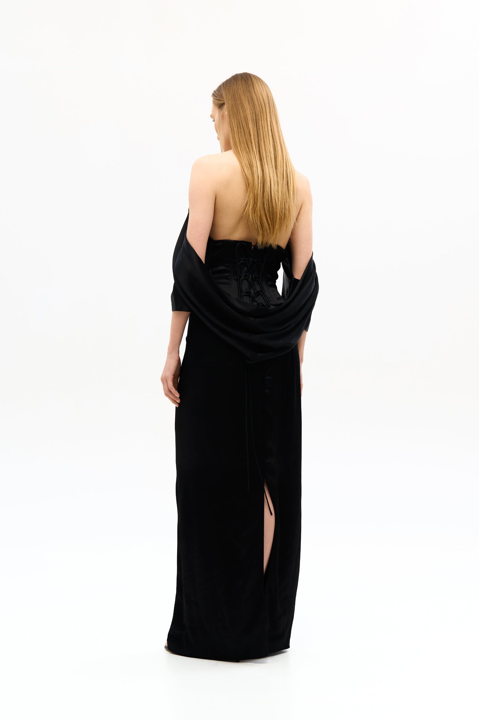 KOLOMIYA DRESS BLACK 2