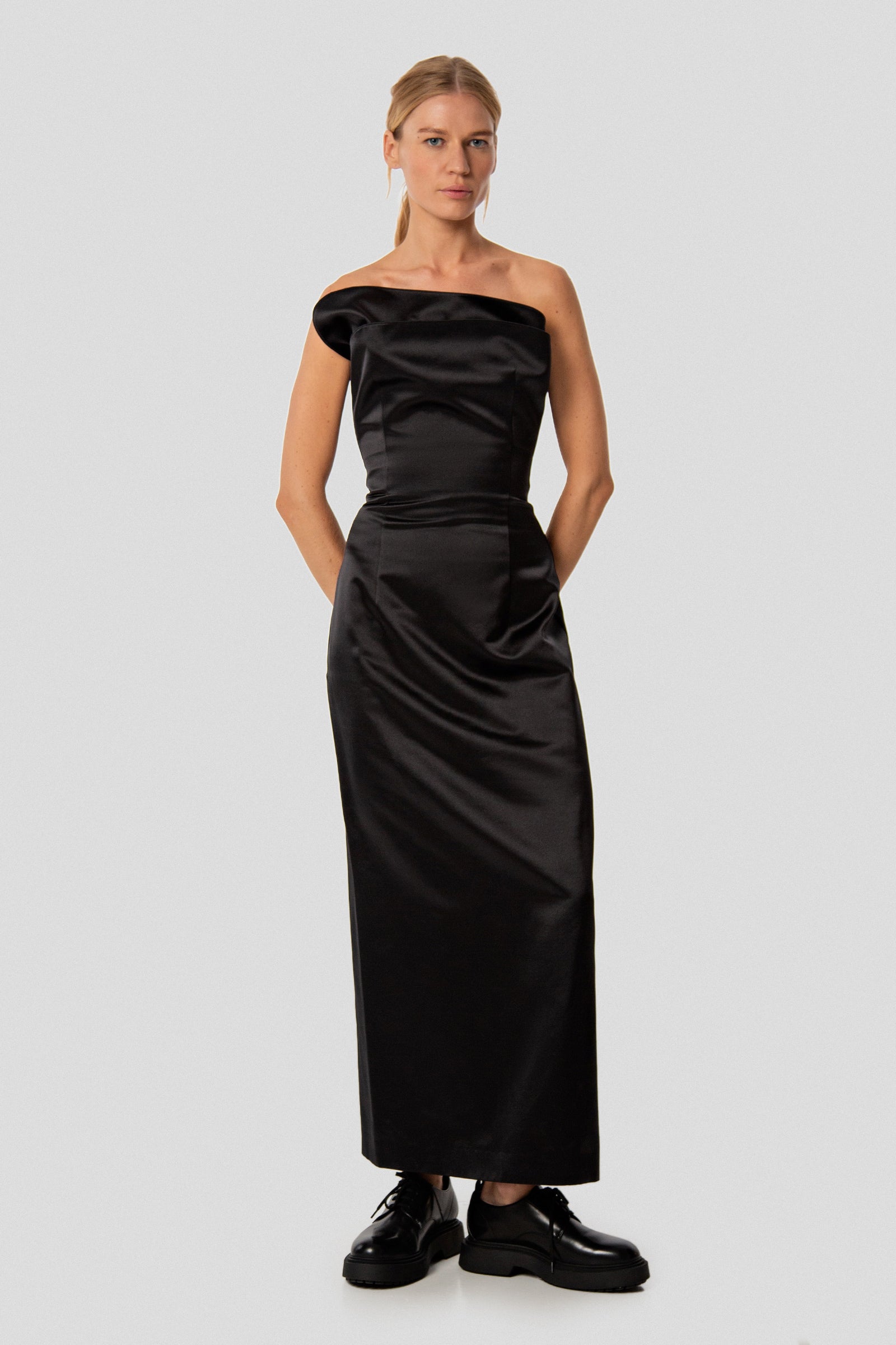 PETAL SLIM DRESS