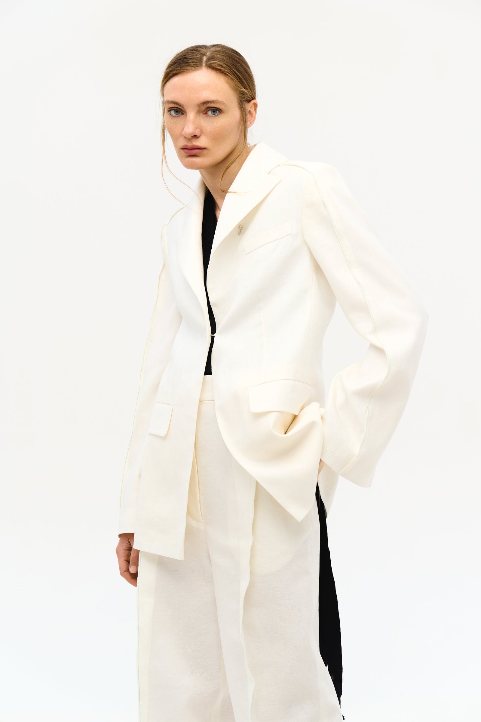 SHUSHPAN  JACKET 2