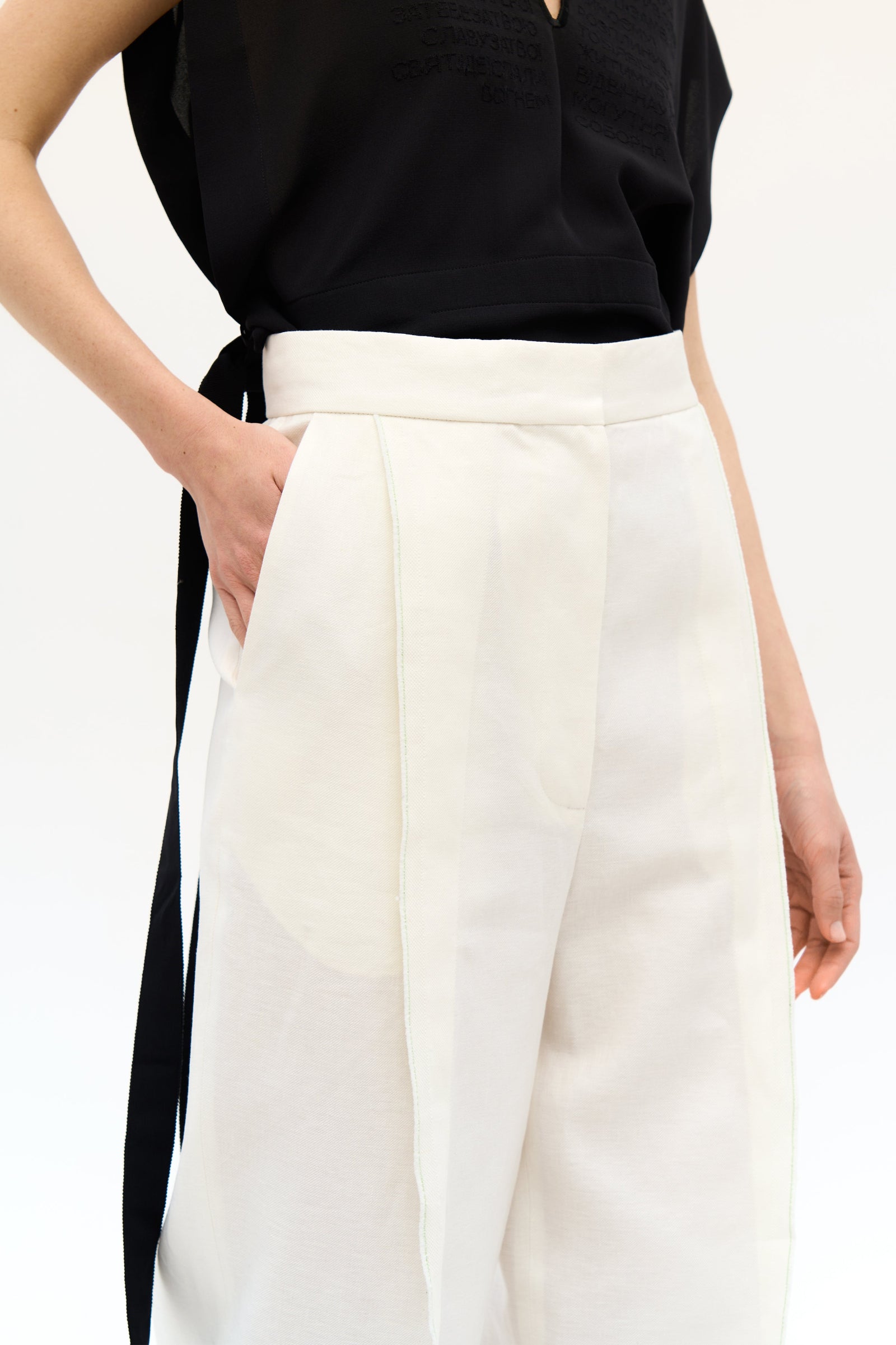SHUSHPAN PANTS 1