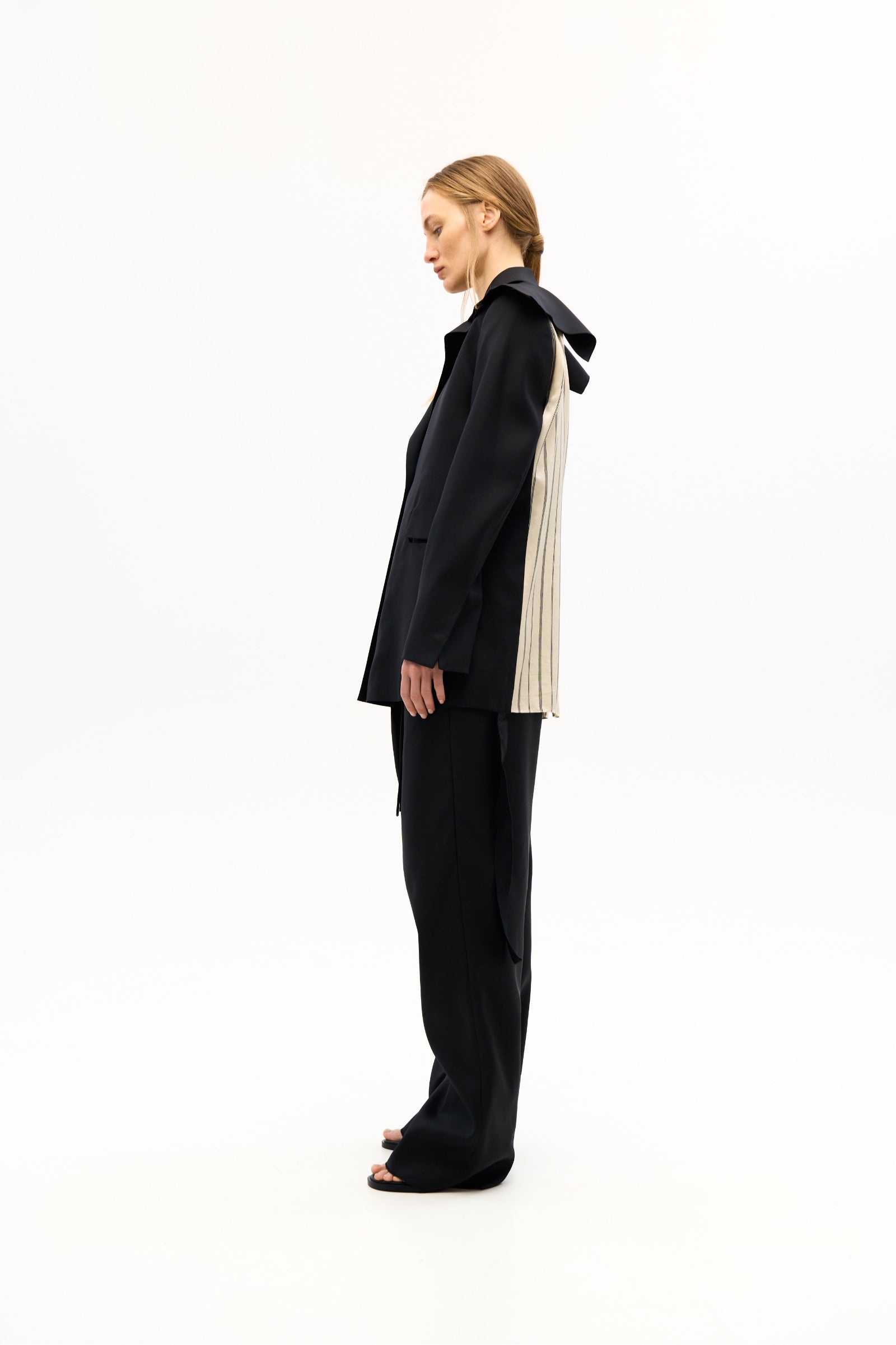 SVITA BLACK JACKET 2
